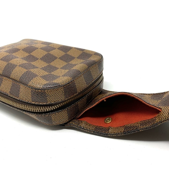 Auth Louis Vuitton Geronimos Bum/Crossbody Bag - Picture 9 of 16